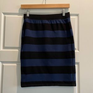 Old Navy Fitted Skirt